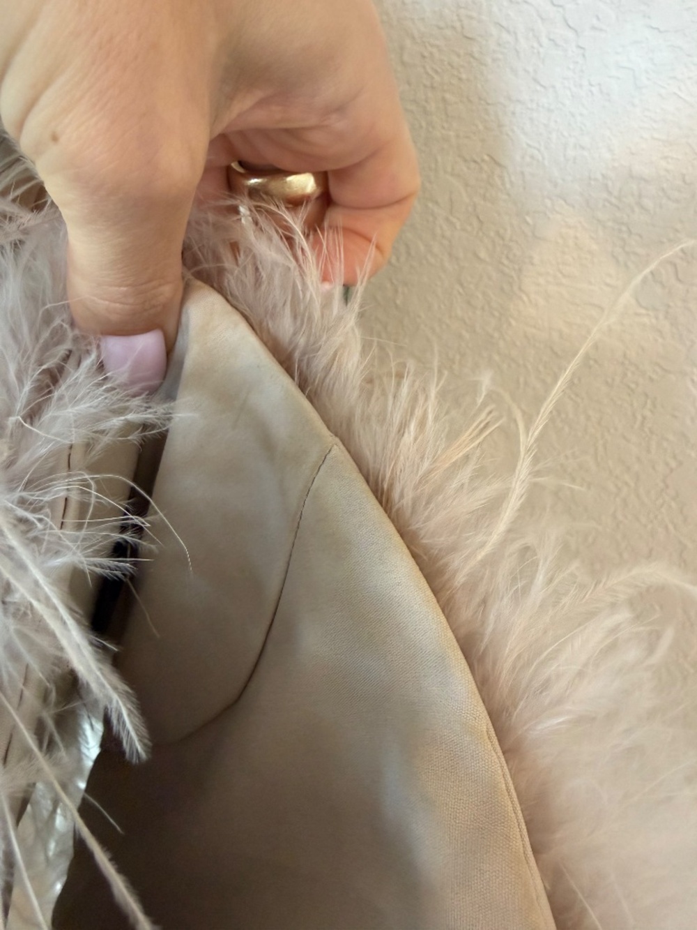 LaMarque Ostrich Feather Crop Top Small Beige Luxury Party - Picture 4 of 5